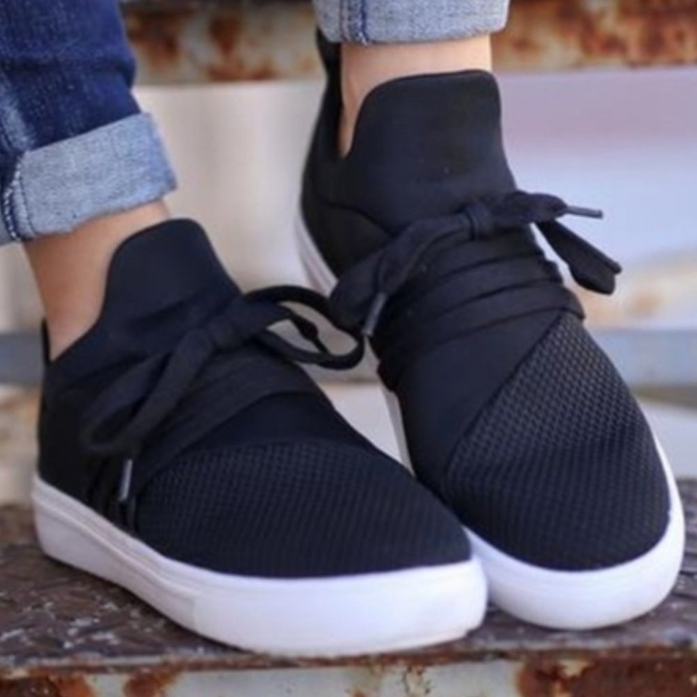 Steve Madden Black Lancer Sneaker - Size: Women 9